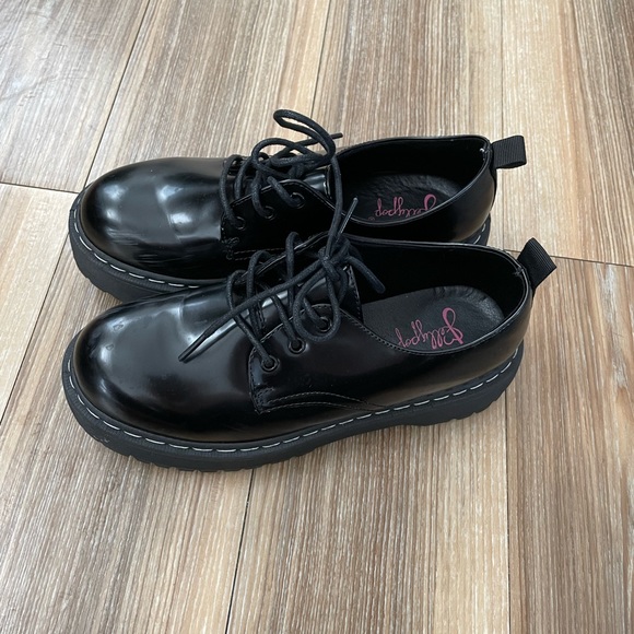 Super Cute Women’s Platform Shoes - Picture 12 of 12